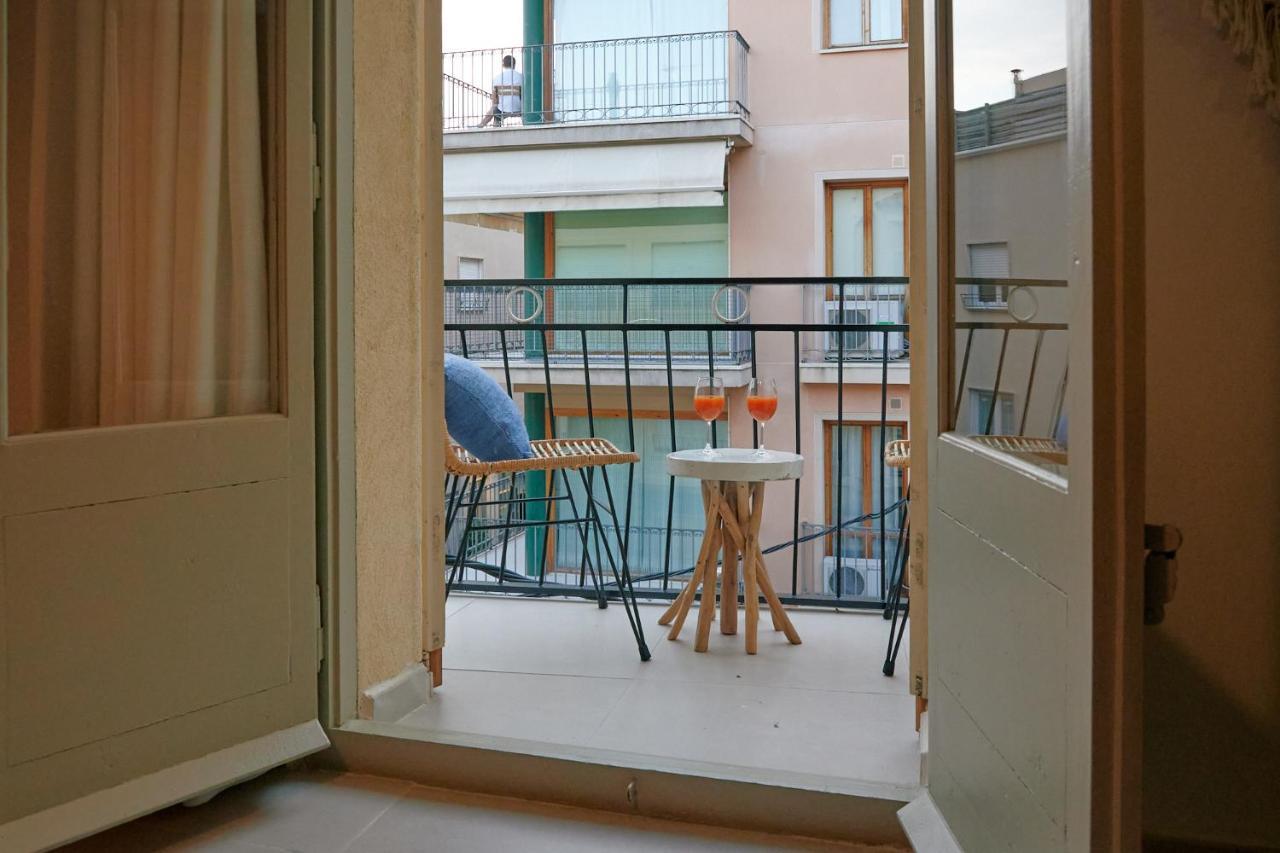 Dharma Experience Cambrils Facebook Apartman Kültér fotó